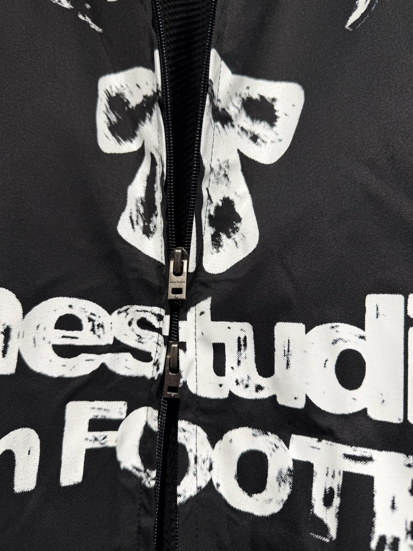 Acne studios World Cup Fashion Football Series Capsule Jacket Printed Jacket A capsule Series full of fun. Doodles, sketches and handwriting are all transformed into intentional designs. Imperfect lines and intuitive brushstrokes create a sense of reality, like a signed jersey or a message in the locker room. Each item carries a story, a memory, and a signature. Size: SML Color: Black, White
